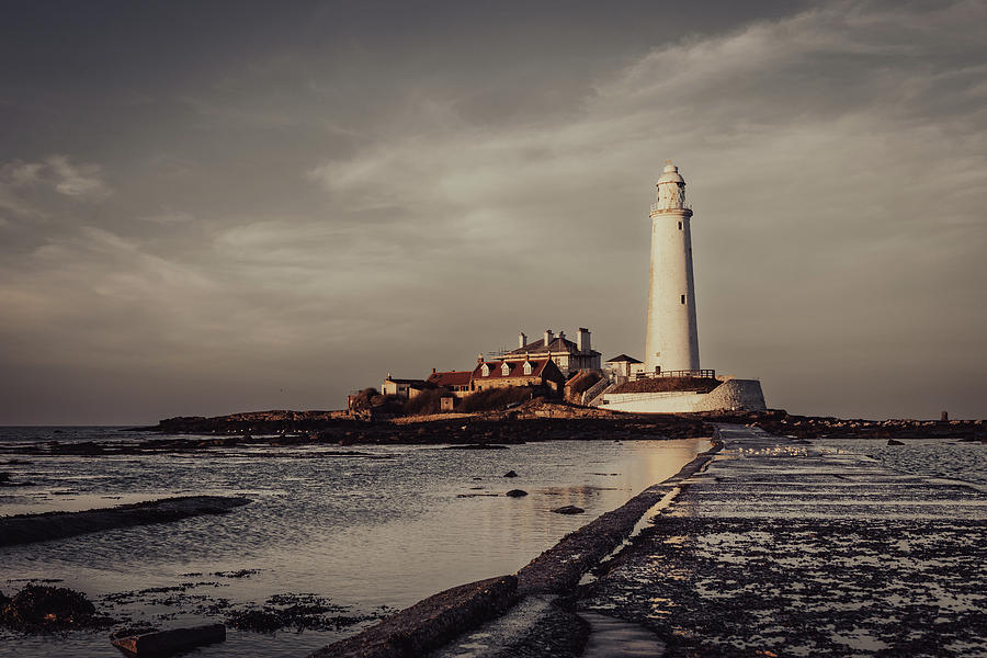 St. Marys Lighthouse Photograph by Francisco Ruiz Navas