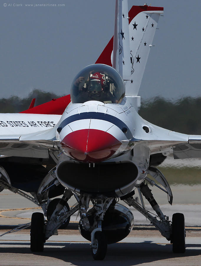 USAF Thunderbirds F-16 Falcon Head-on Photograph by Custom Aviation Art
