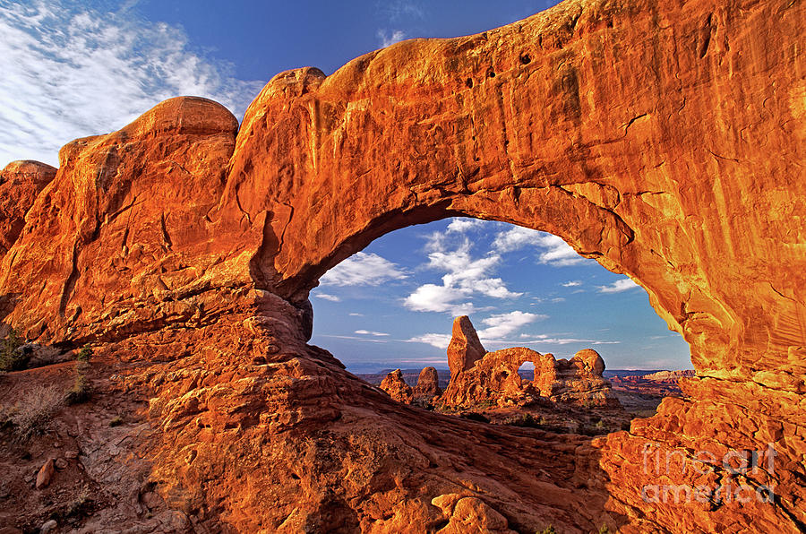 714000070 Turret Arch Arches National Park Utah Photograph by Dave Welling