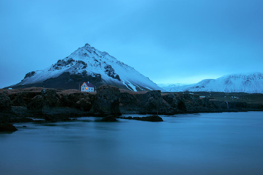 7.57PM Iceland time by Dubi Roman 7.57PM Iceland time by Dubi Roman