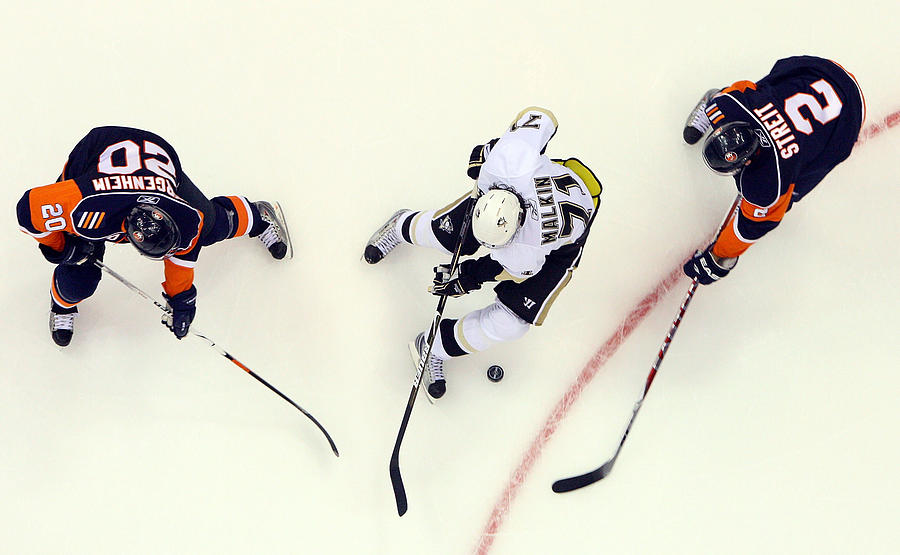 Pittsburgh Penguins v New York Islanders #77 Photograph by Jim McIsaac