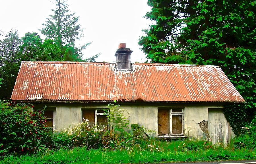 Abandoned cottage #8 Photograph by Stephanie Moore