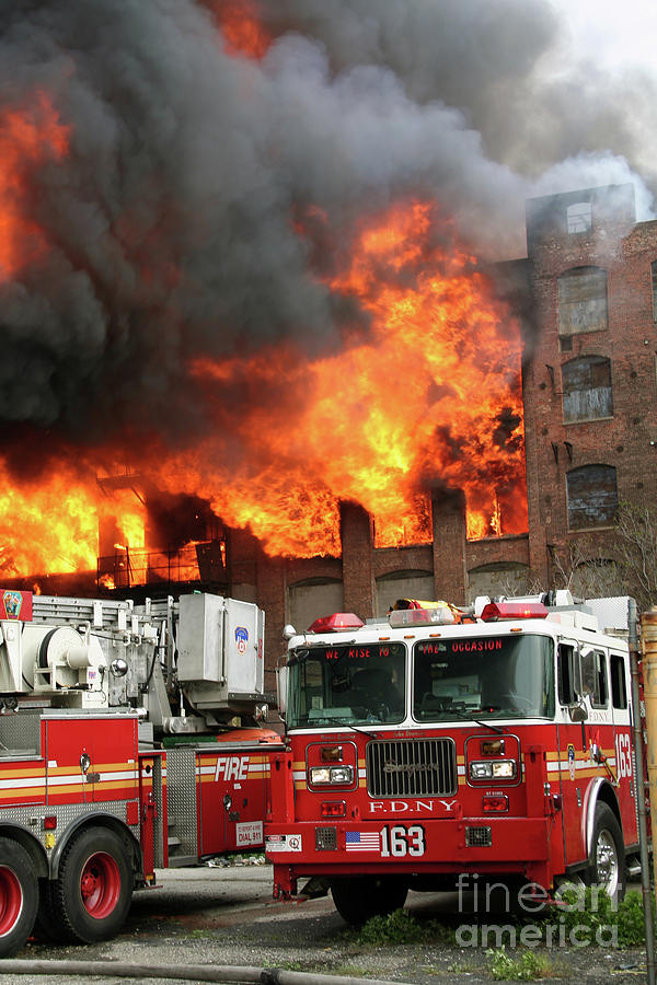 May 2nd 2006  Spectacular Greenpoint Terminal 10 Alarm Fire in Brooklyn, NY #4 Photograph by Steven Spak