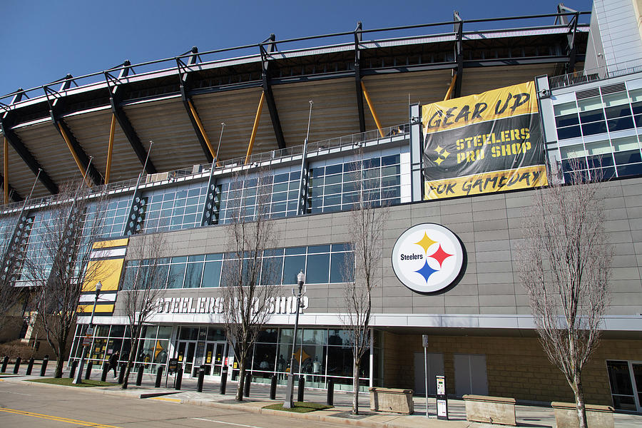 Pittsburgh Steelers Heinz Field in Pittsburgh Pennsylvania #8 Photograph by Eldon McGraw
