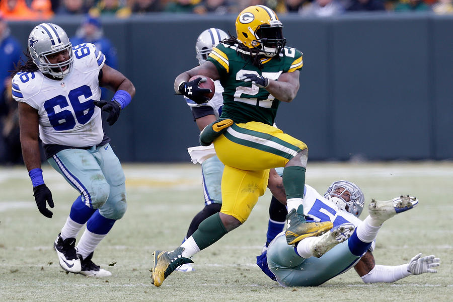 Divisional Playoffs - Dallas Cowboys v Green Bay Packers #9 Photograph by Mike McGinnis