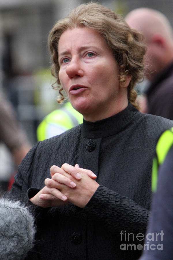 EMMA THOMPSON,NANNY McFEE Photograph by Jack Ludlam