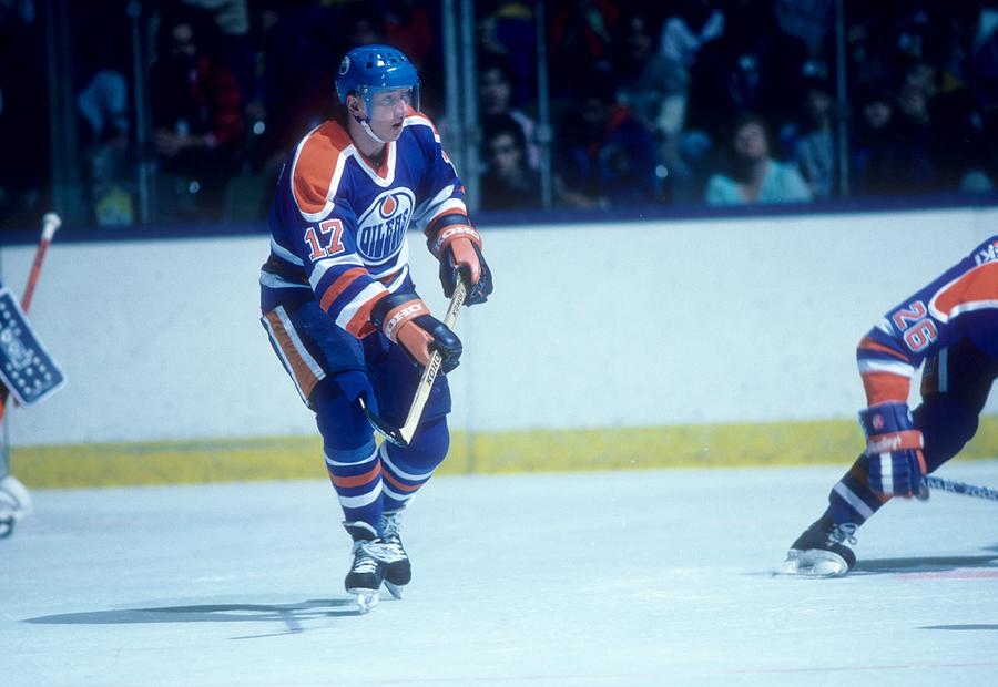 Edmonton Oilers v New York Islanders #92 Photograph by Bruce Bennett