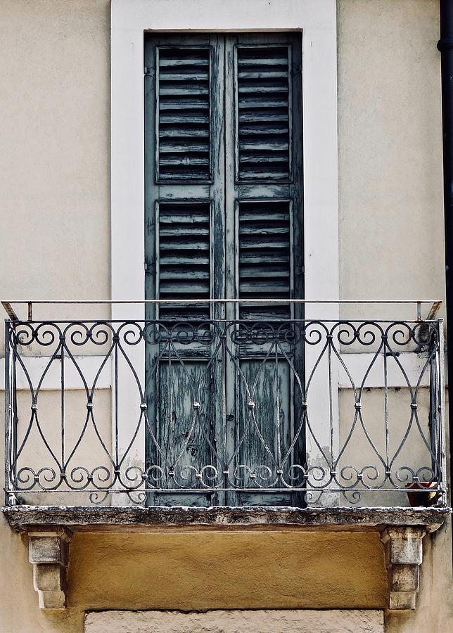 A Balcony In Verona Photograph by Ira Shander