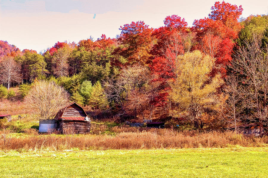 A Barn in Autumn Photograph by James C Richardson