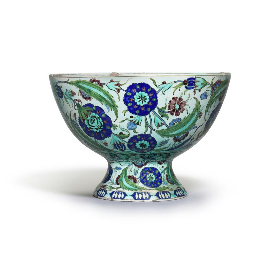 A Cantagalli Iznik-style pottery footed bowl, Italy, 19th century Painting by Artistic Rifki