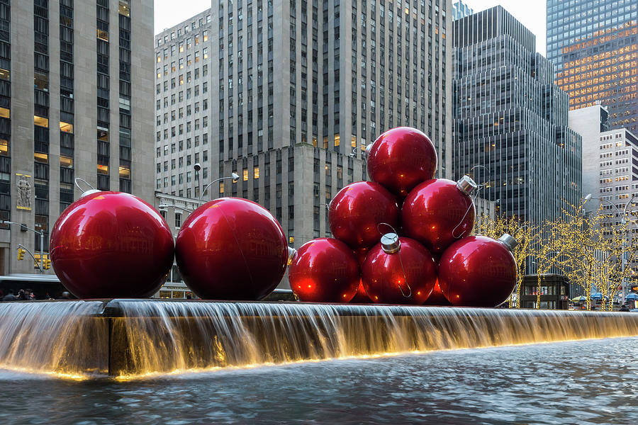 A Christmas Card from New York City - a 5th Avenue Fountain with Giant Red Balls Photograph by Georgia Mizuleva