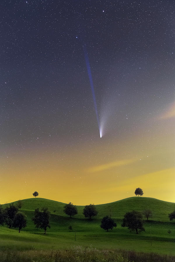 A Comet in Teletubbie Land Photograph by Ralf Rohner