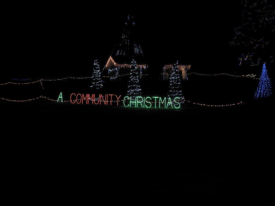 A Community Christmas Photograph