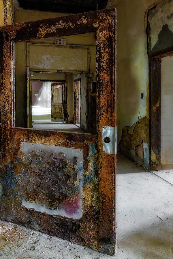 Pennhurst Photograph - A Door View by Susan Candelario