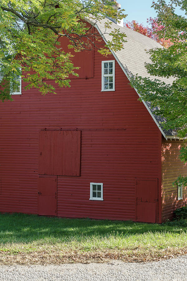 A Fine Red Barn Photograph by Ed Peterson