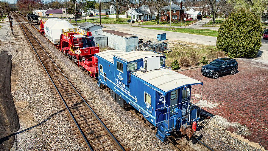 Train Photograph - A Fracht Caboose brings up the rear on Norfolk Southern 9730 as it leads CSX S991 by Jim Pearson