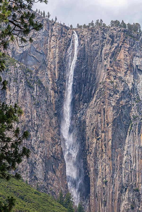 A Long Way Down Yosemite Valley Photograph by Joseph S Giacalone