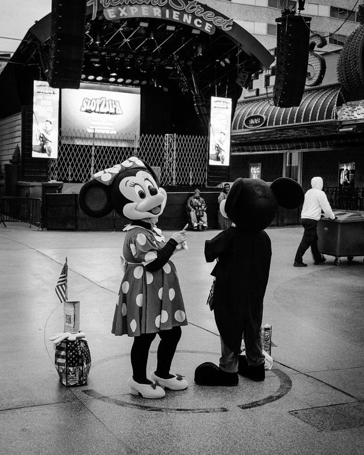 A Minnie Break Photograph by Rodney Lee Williams