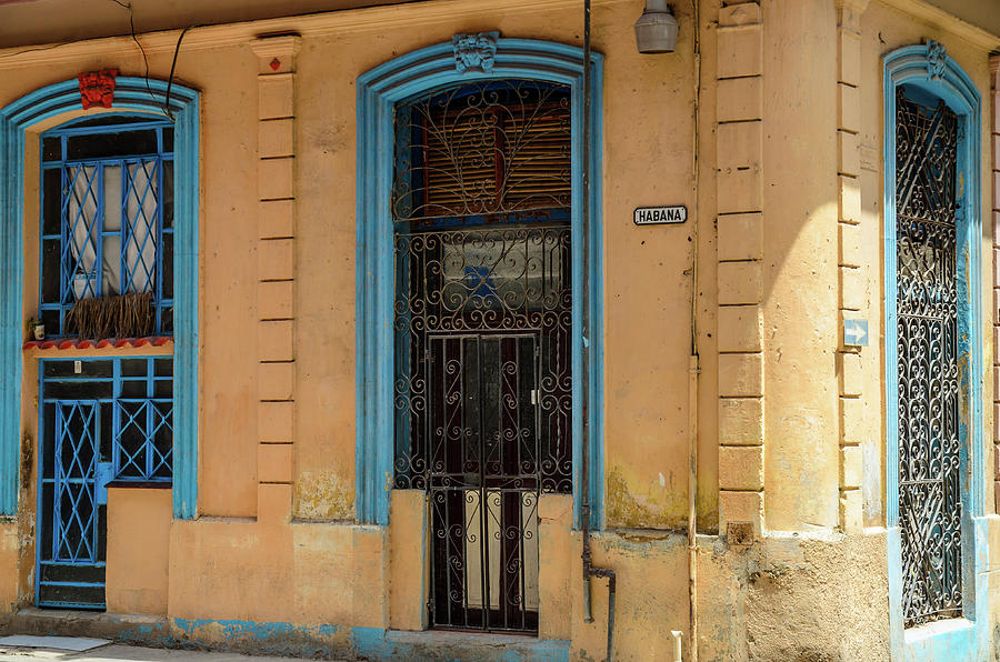 A street corner on Calle Habana, Havana, Cuba. Photograph by Rob Huntley