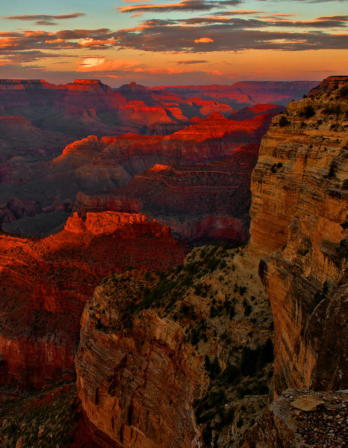 A Sunset From Yavapai Point Photograph by Stephen Vecchiotti