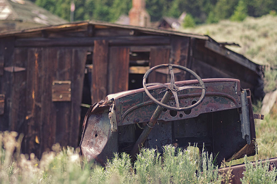 Abandoned car in Montana Photograph by Sherri Damlo, Damlo Shots, Damlo Does, LLC