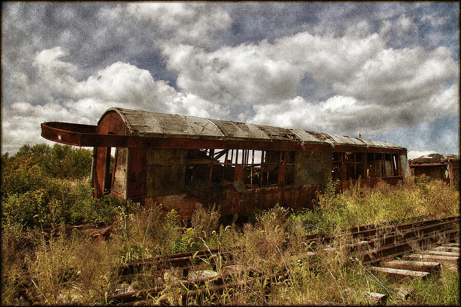 Abandoned Photograph by Dale Kincaid