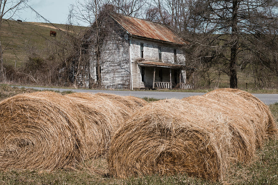 Abandoned Farmhouse And Hay Photograph by Jim Love - Fine Art America