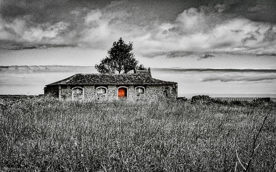 Abandoned Farmhouse Barn Photograph by Marco Sales - Fine Art America