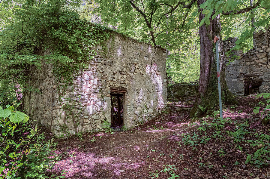 Abandoned Farmhouse Lake Como Italy Photograph by Joan Carroll