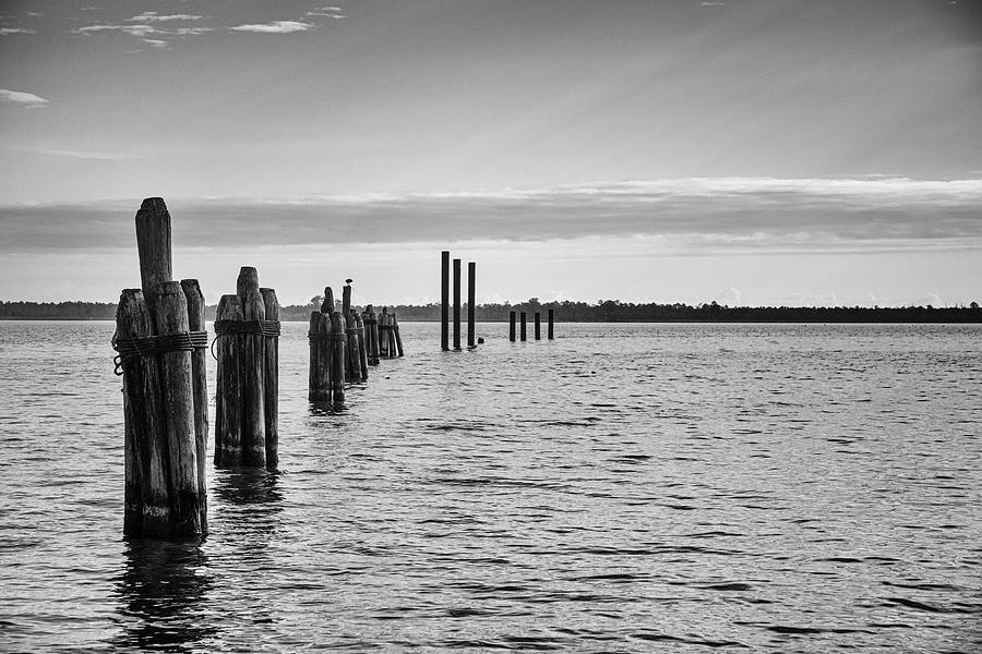 Anchorage Photograph - Abandoned Harbor on the Neuse River by Bob Decker