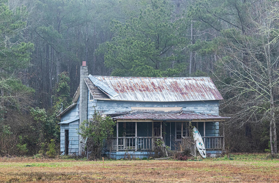 Abandoned House with Surfboard in Rural North Carolina Photograph by Bob Decker