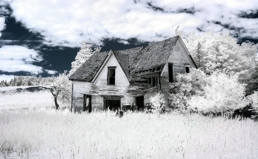 Abandoned Infrared Photograph by Tracy Munson