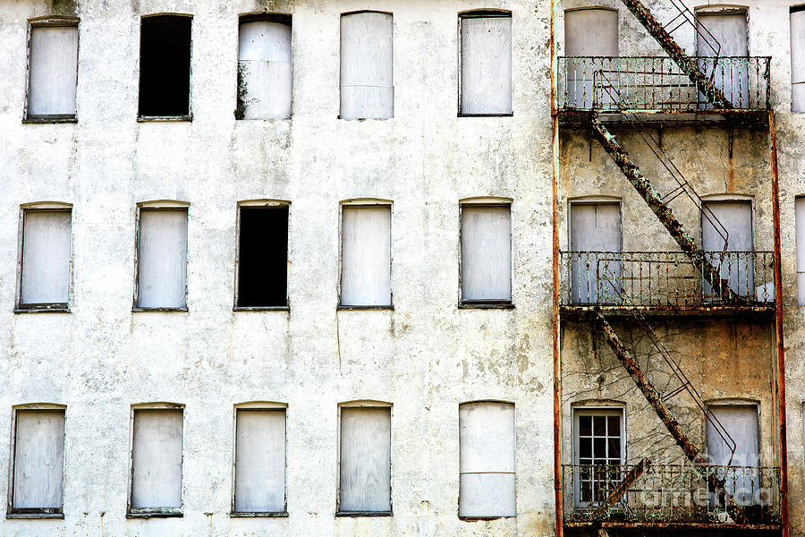 Abandoned Metropolitan Hotel in Asbury Park Photograph by John Rizzuto