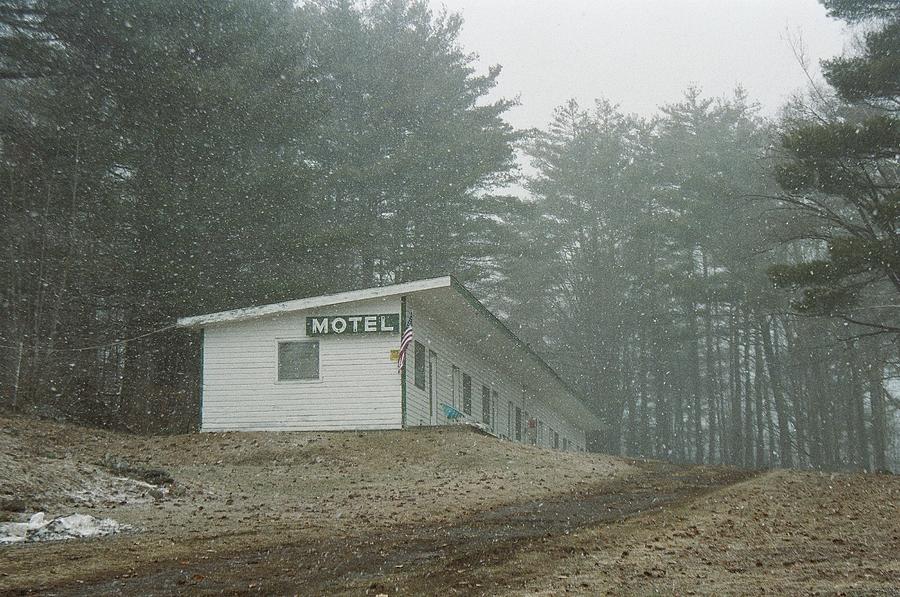 Abandoned Motel, Catskills Photograph by Jon Bilous - Pixels