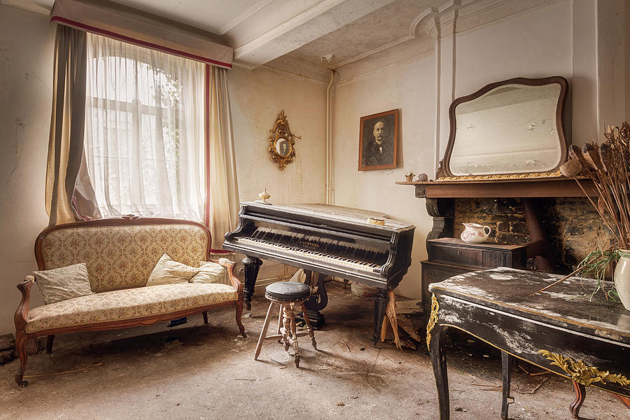 Abandoned Piano in the Room Photograph by Roman Robroek