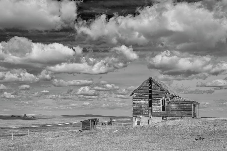 Abandoned Prairie Farm Photograph by Jurgen Lorenzen