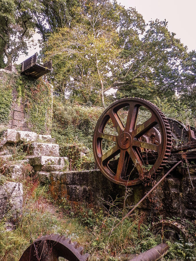 Abandoned Waterwheel Luxulyan Cornwall Photograph by Richard Brookes