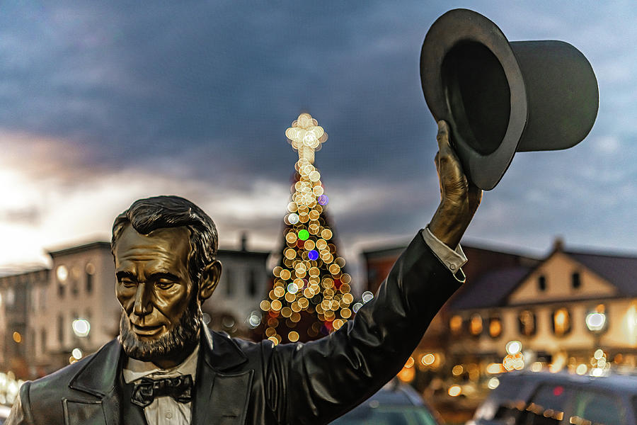 Gettysburg National Park Photograph - Abe and His Hat by Stewie Strout