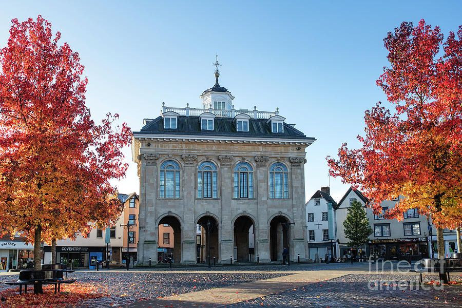 Abingdon County Hall in Autumn Photograph by Tim Gainey