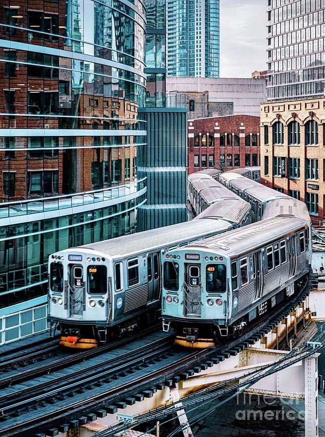 Above Chicago by EliteBrands Co Above Chicago by EliteBrands Co
