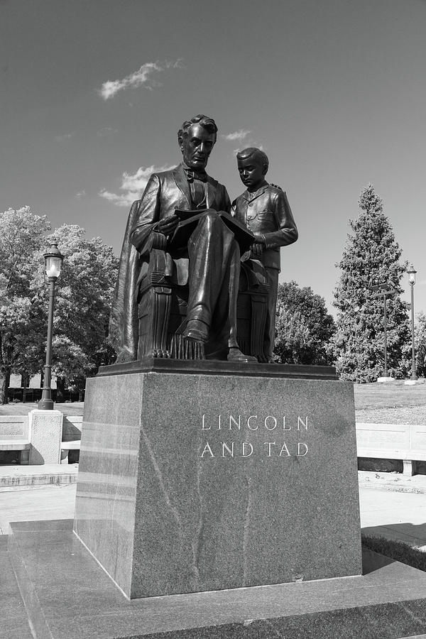 Abraham Lincoln and Tad Lincoln statue on the grounds of the Iowa state capitol in black and white Photograph by Eldon McGraw