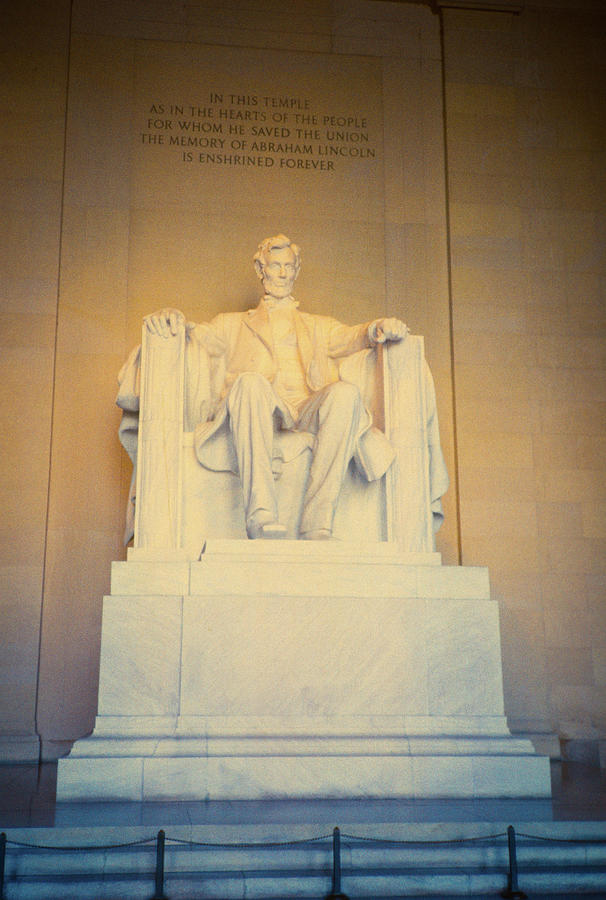 Abraham Lincoln Statue Photograph by Gordon James