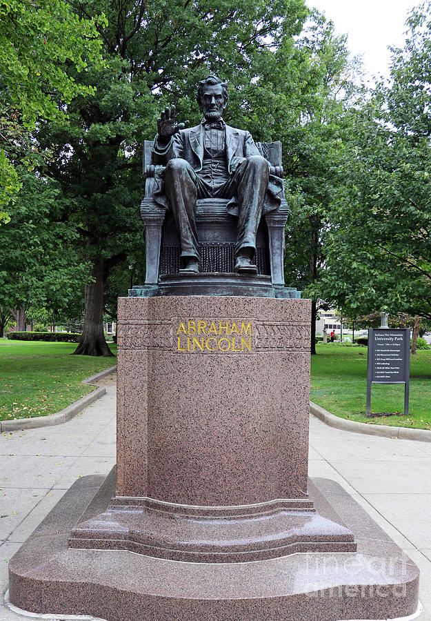 Abraham Lincoln Statue in University Park Indianapolis Indiana 4348 ...