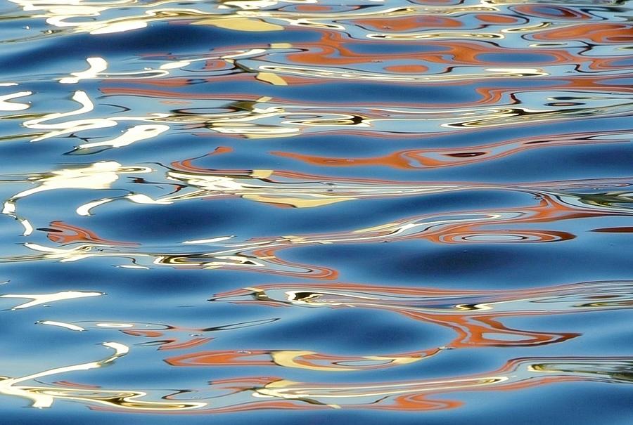 Abstract Lake Wavelet Designs Horizontal Photograph by Roxanne Distad ...