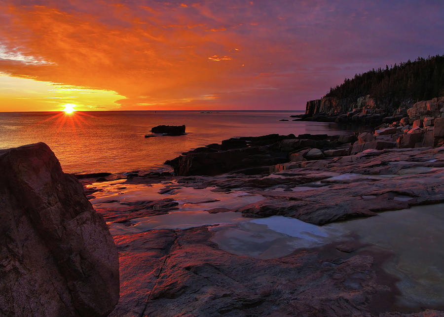 Acadia Christmas Day Sunrise Photograph by Stephen Vecchiotti