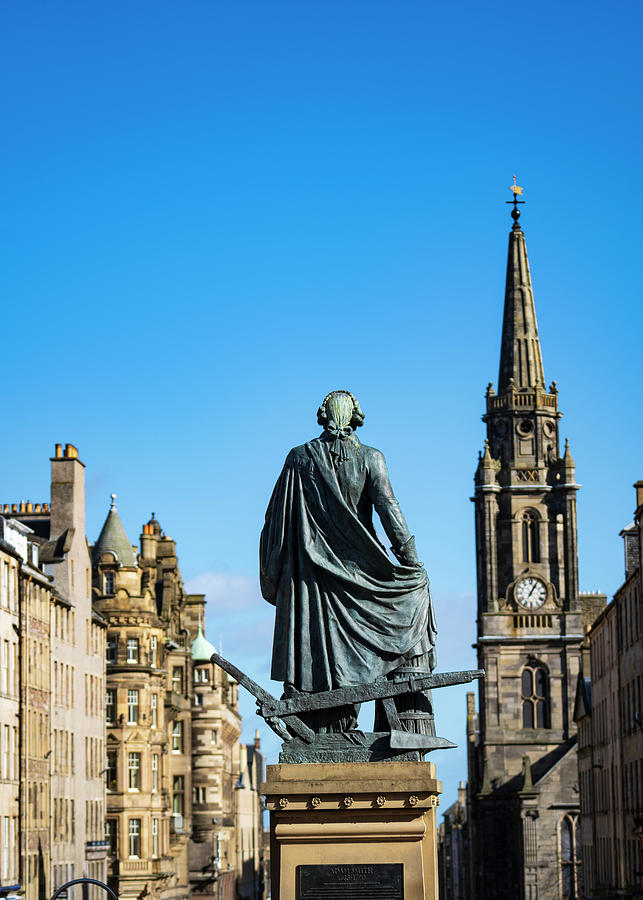 Adam Smith statue on Royal Mile in Edinburgh Old Town, Scotland ...