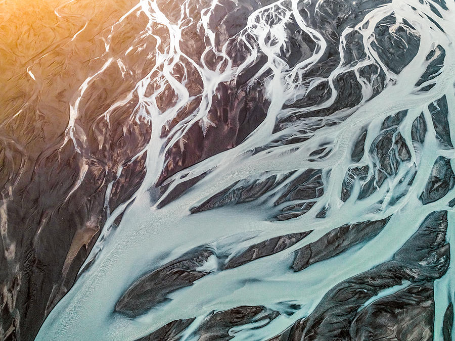 Aerial view of braided river. Photograph by Hraun