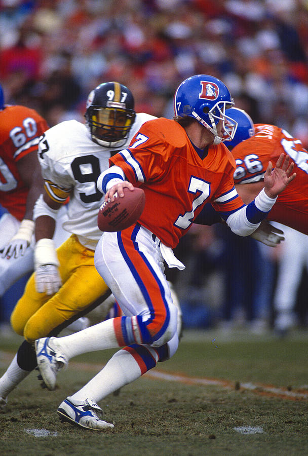 AFC/NFL Conference Playoffs - Pittsburgh Steelers v Denver Broncos Photograph by Focus On Sport