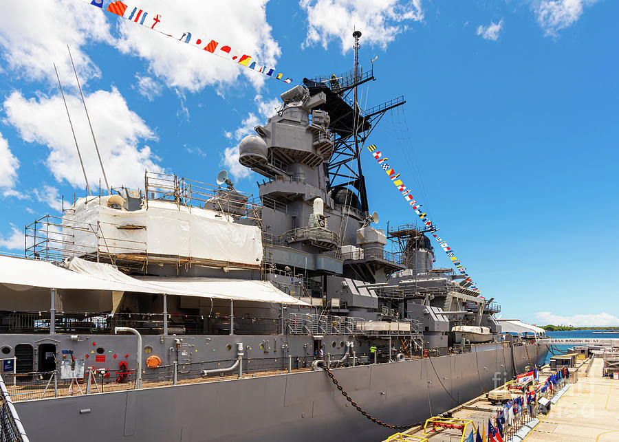 Aft port side view of the battleship USS Missouri Photograph by Phillip ...