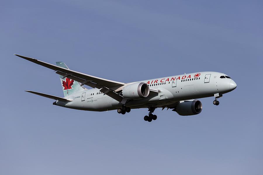 Air Canada Boeing 787-8 Photograph